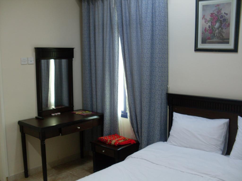 Al Jumhour Hotel Apartments Sur Habitación foto
